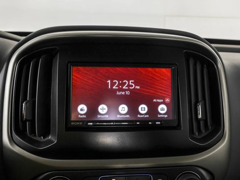 Used 2015 Chevrolet Colorado Z71 AWD/4WD image 28