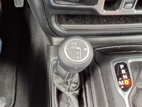 Used 2024 Jeep Wrangler Sport S image 13