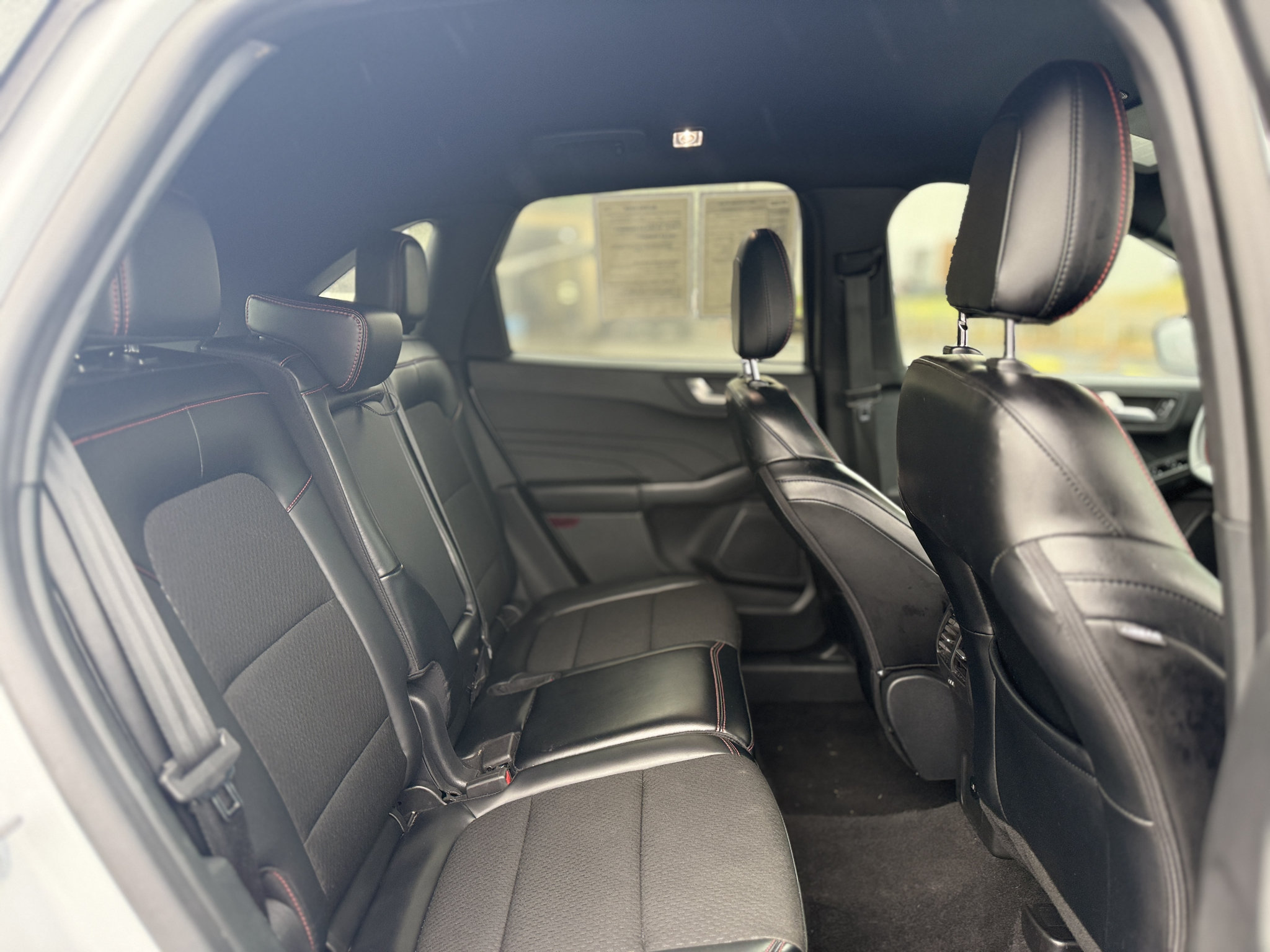 Used 2025 Ford Escape ST-Line AWD/4WD image 29