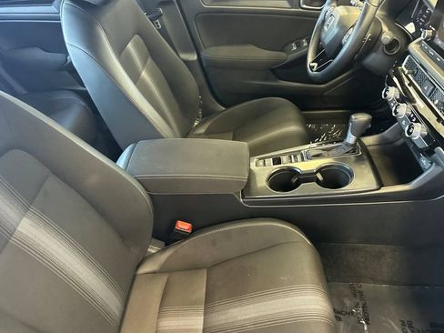 Used 2025 Honda Civic Sport image 16