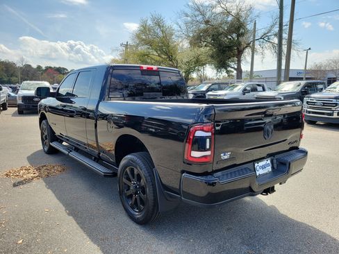 Used 2020 RAM 3500 Big Horn w/ Level 2 Equipment Group image 2