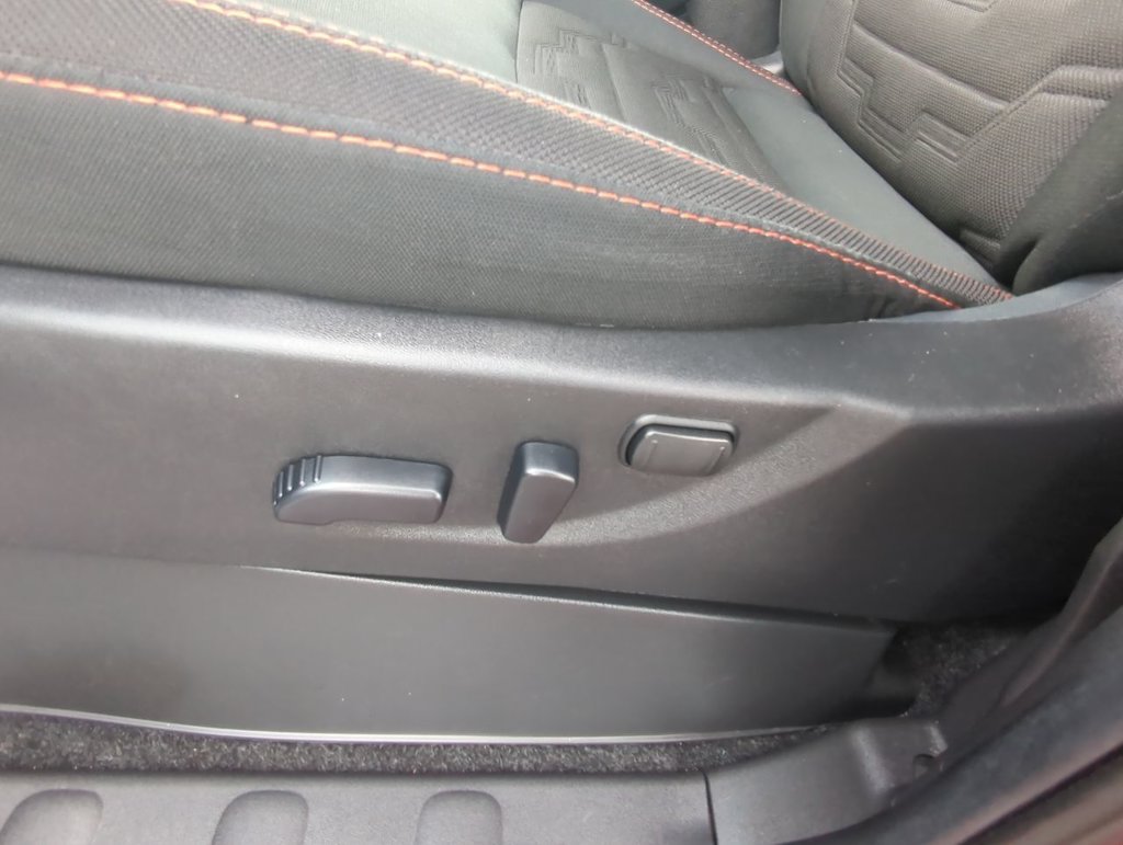 Used 2026 Nissan Frontier PRO-4X AWD/4WD image 12