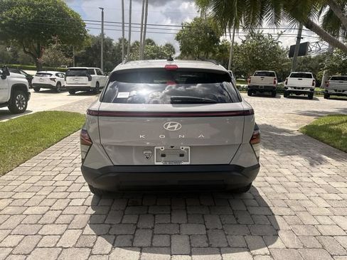 Used 2025 Hyundai Kona SEL FWD image 36