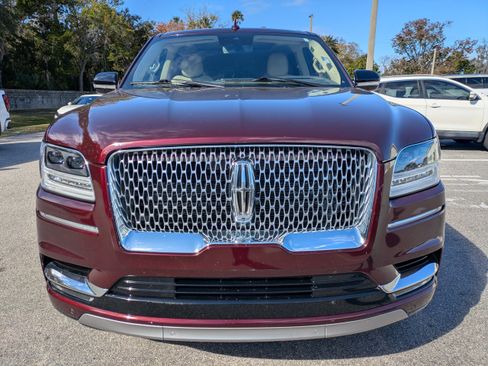 Used 2021 Lincoln Navigator Reserve image 9