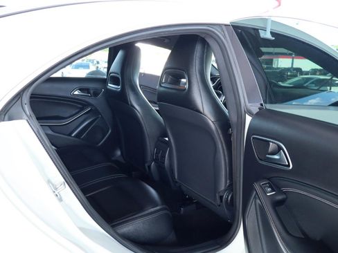 Used 2016 Mercedes-Benz CLA 250 image 34