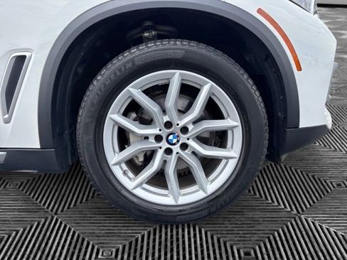 Used 2021 BMW X5 xDrive40i w/ Convenience Package AWD/4WD image 32