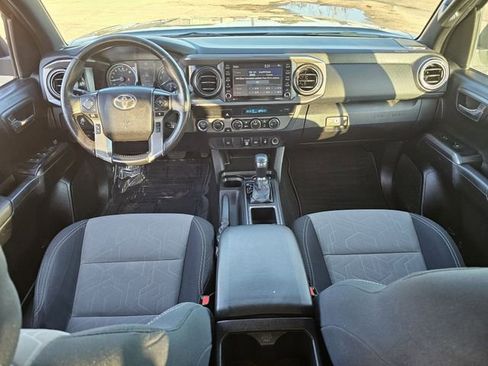 Used 2021 Toyota Tacoma 4x4 Double Cab image 8