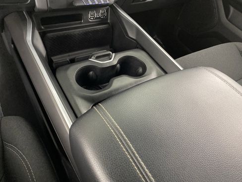 Used 2022 RAM 1500 Big Horn AWD/4WD image 36