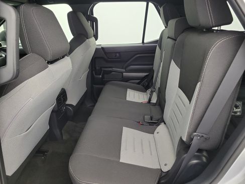 Certified 2025 Toyota 4Runner TRD Off-Road AWD/4WD image 11