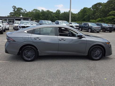 New 2026 Nissan Sentra SV w/ SV Convenience Package FWD image 11