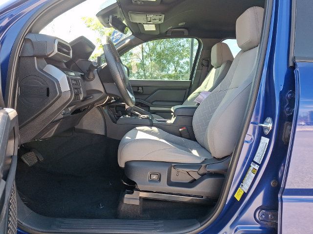 Used 2024 Toyota Tacoma SR5 AWD/4WD image 15