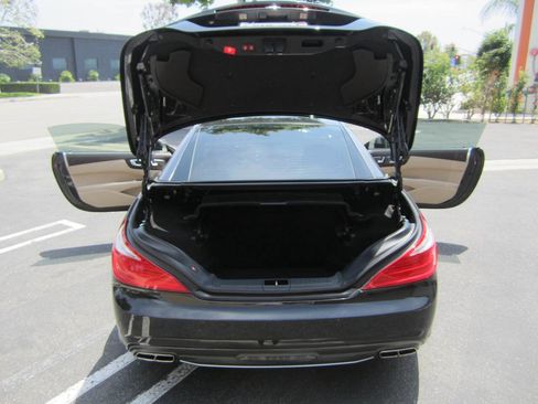 Used 2013 Mercedes-Benz SL 550 image 11