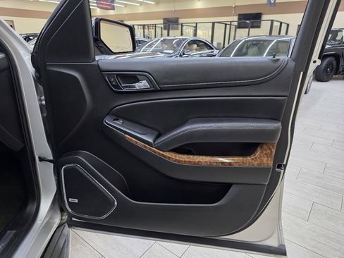 Used 2015 Chevrolet Tahoe LTZ RWD image 43