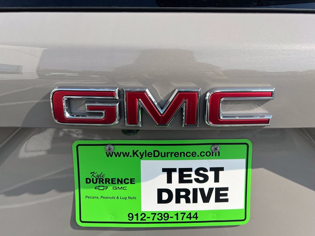 New 2027 GMC Terrain Elevation w/ Elevation Premium Package FWD image 7