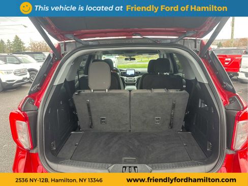 Used 2022 Ford Explorer XLT image 17