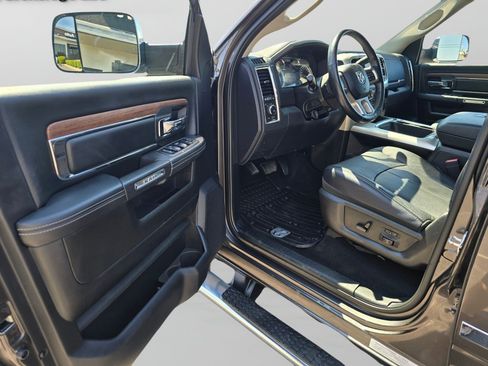 Used 2018 RAM 3500 Laramie AWD/4WD image 23