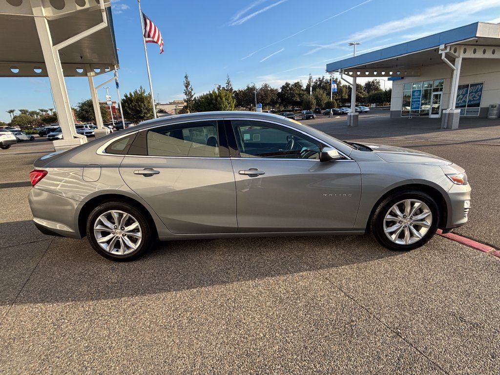 Used 2024 Chevrolet Malibu LT FWD image 4