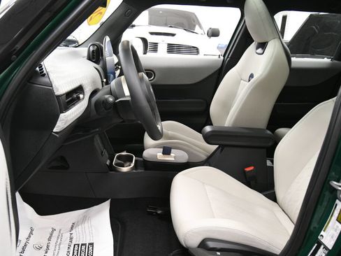 Used 2025 MINI Cooper S FWD image 10