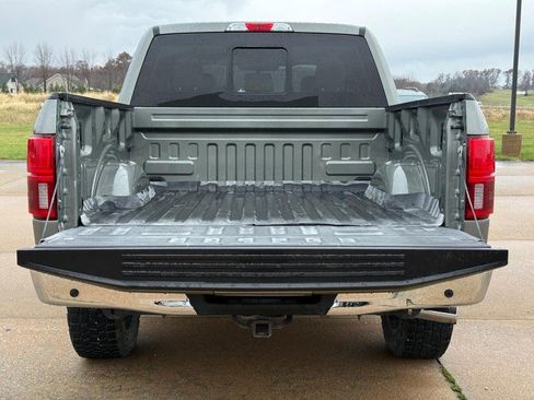 Used 2019 Ford F150 Lariat image 6