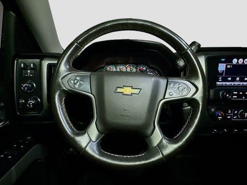 Used 2015 Chevrolet Silverado 1500 LT w/ LT Convenience Package AWD/4WD image 10