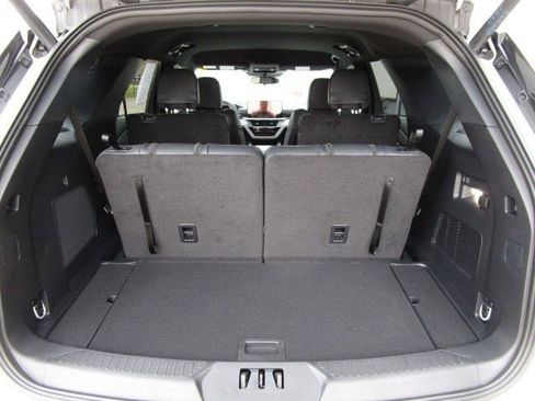 Used 2025 Ford Explorer ST-Line AWD/4WD image 8