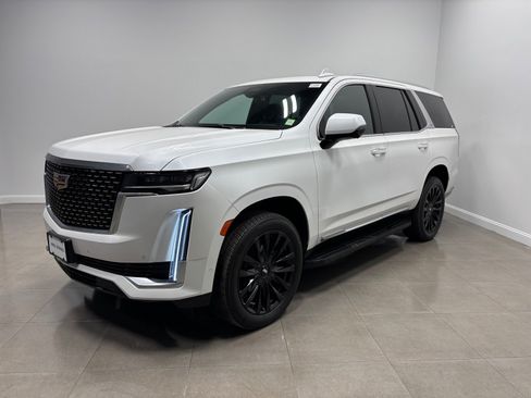 Used 2022 Cadillac Escalade Premium Luxury AWD/4WD image 1
