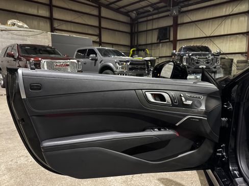 Used 2017 Mercedes-Benz SL 63 AMG image 22
