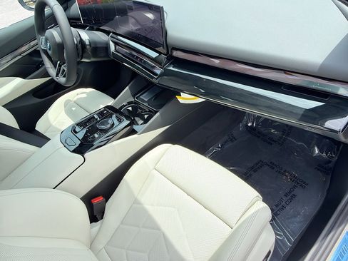 New 2027 BMW 530i w/ M Sport Package RWD image 14