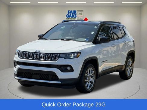 Certified 2025 Jeep Compass Limited AWD/4WD image 3