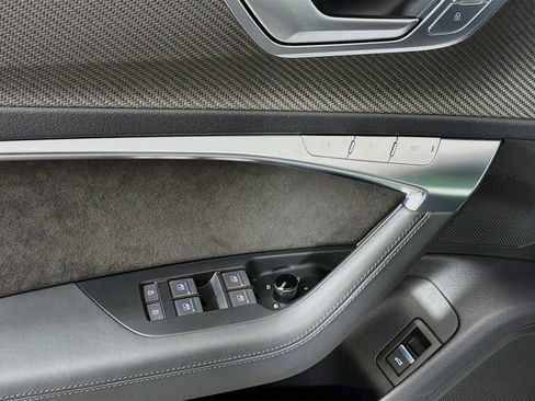 Used 2021 Audi RS 6 image 38