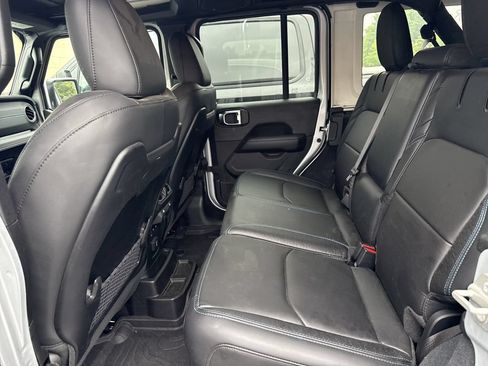 Used 2024 Jeep Wrangler High Altitude AWD/4WD image 26