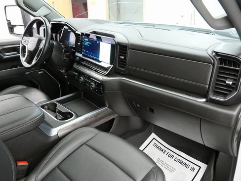 Used 2024 Chevrolet Silverado 3500 LTZ w/ LTZ Plus Package image 19