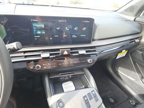 New 2026 Kia Sportage X-Line AWD/4WD image 12