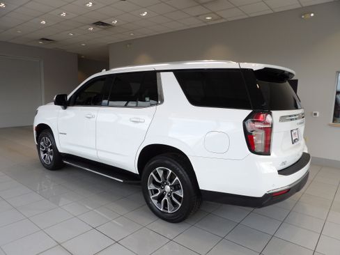 Used 2021 Chevrolet Tahoe LT w/ LT Signature Package AWD/4WD image 6