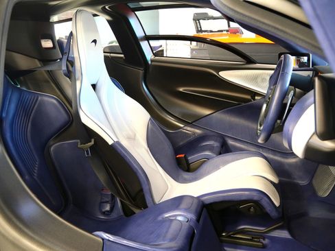 Used 2020 McLaren Speedtail image 11