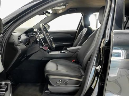 Used 2023 Maserati Grecale GT AWD/4WD image 5