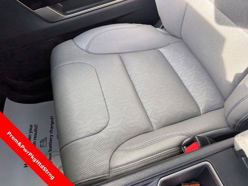 Used 2024 Toyota Tundra Limited image 28