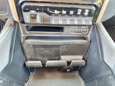 Used 2021 RAM 3500 Laramie image 20