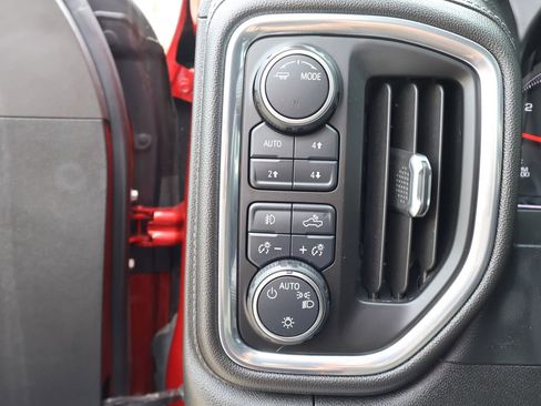 Used 2021 Chevrolet Silverado 1500 LT Trail Boss w/ Convenience Package II image 13