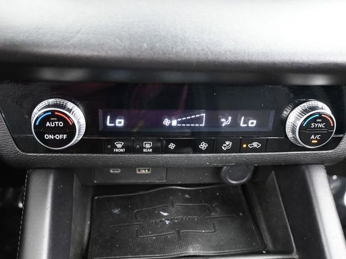 Used 2022 Mitsubishi Outlander ES image 24