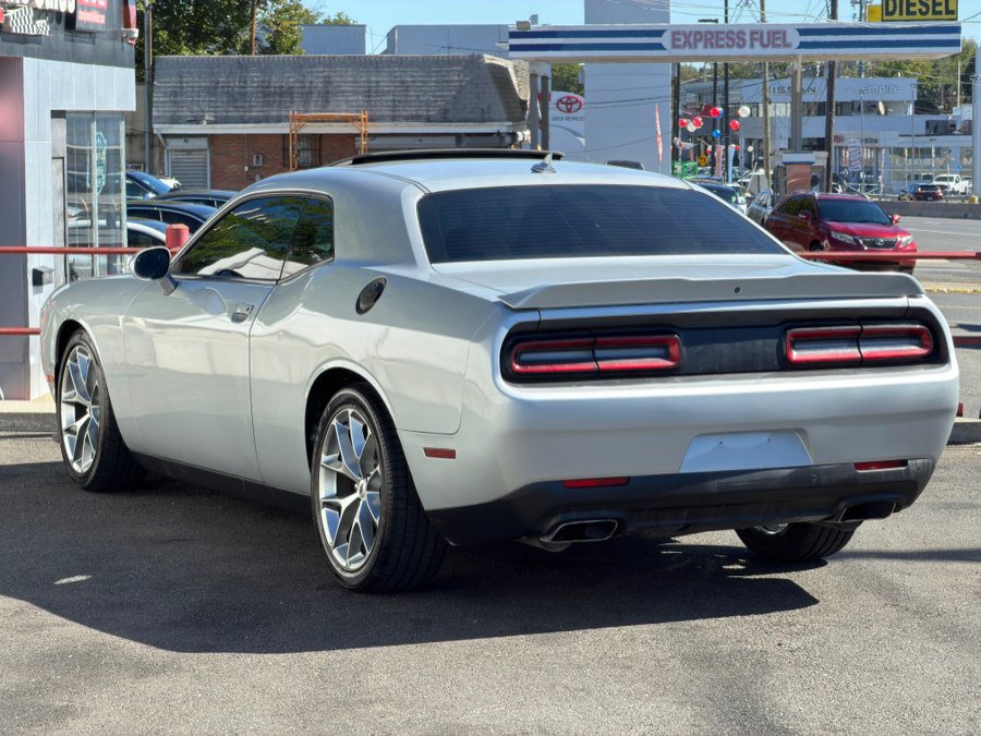 Used 2019 Dodge Challenger R/T w/ Plus Package RWD image 15