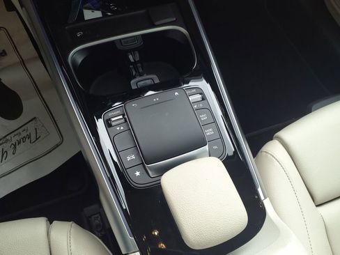 Certified 2023 Mercedes-Benz GLB 250 4MATIC w/ Premium Package image 29
