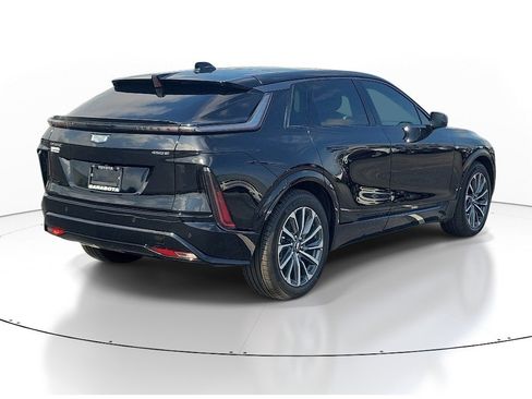 Used 2024 Cadillac Lyriq Sport RWD image 29