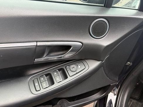 Used 2023 Hyundai Sonata SEL w/ Convenience Package FWD image 10