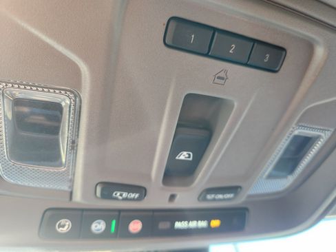 Used 2025 Chevrolet Silverado 1500 RST AWD/4WD image 50