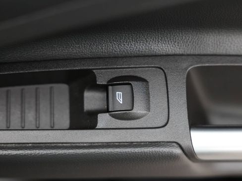 Used 2017 Ford Escape SE AWD/4WD image 12