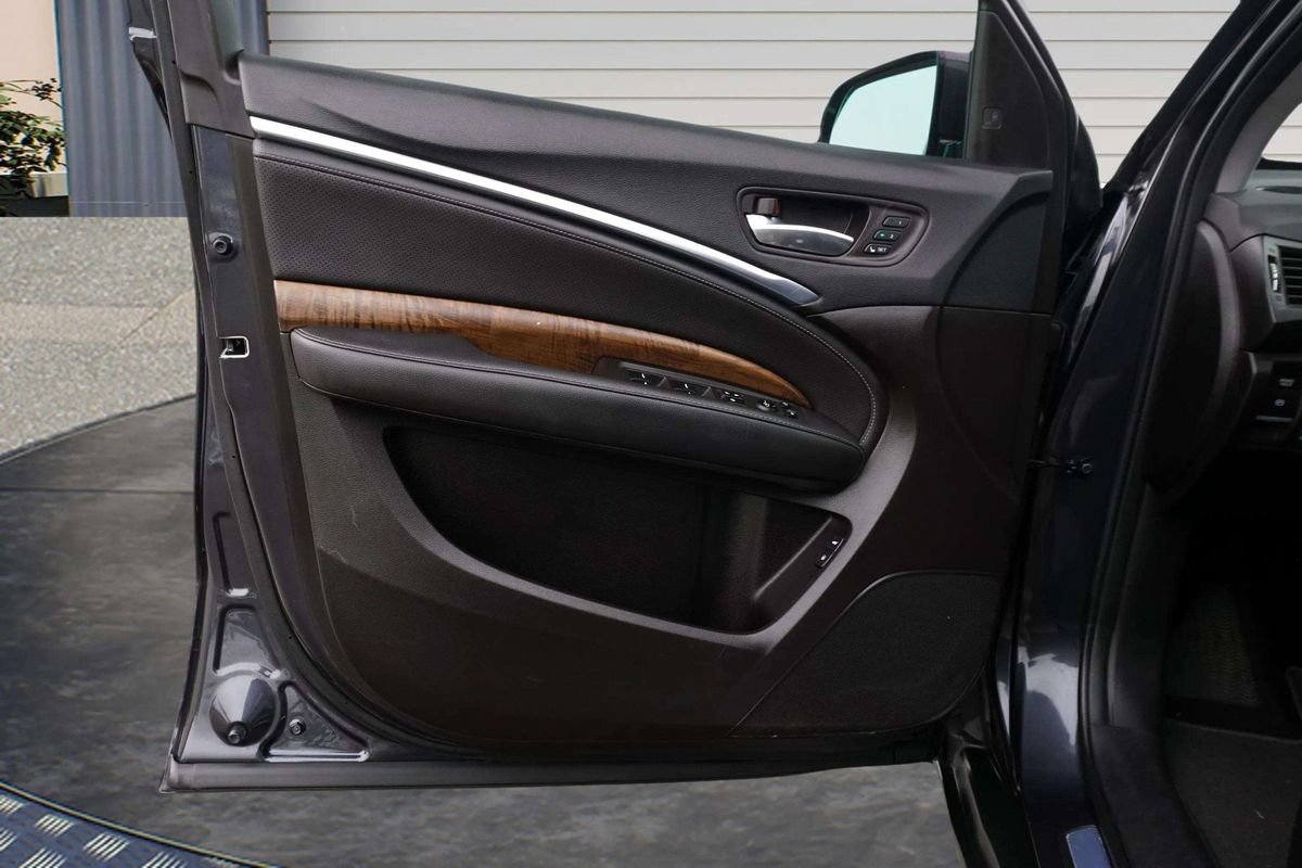 Used 2020 Acura MDX w/ Technology Package FWD image 14