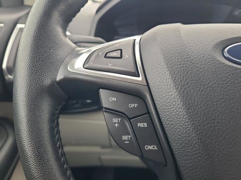 Used 2024 Ford Edge Titanium AWD/4WD image 18