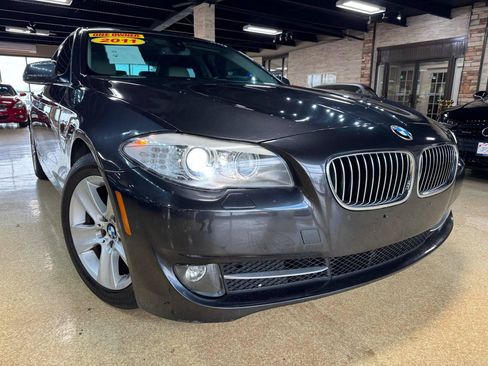 Used 2011 BMW 528i Sedan RWD image 1