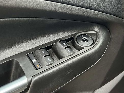 Certified 2017 Ford Escape SE image 15